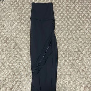 Lululemon leggings size 4